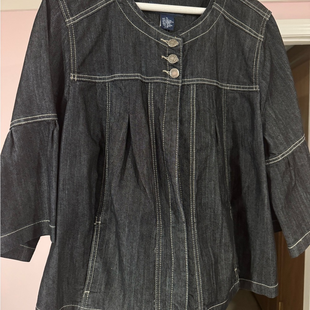 Elegant Blue Denim Jacket with Button Accents